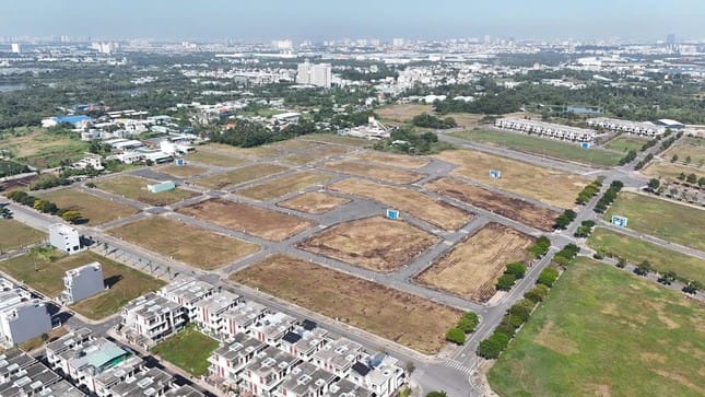 Giá đất tăng nhưng thiếu nền dân cư và sử dụng thực