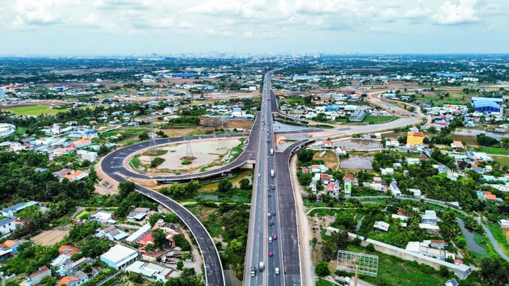 Hạ tầng giao thông liên vùng khu Tây Bắc TP.HCM đang phát triển